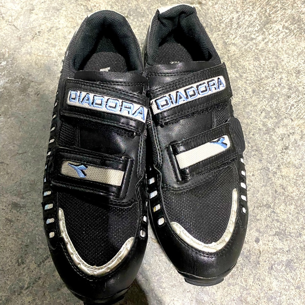 Diadora women’s cycling shoes, size 8.5